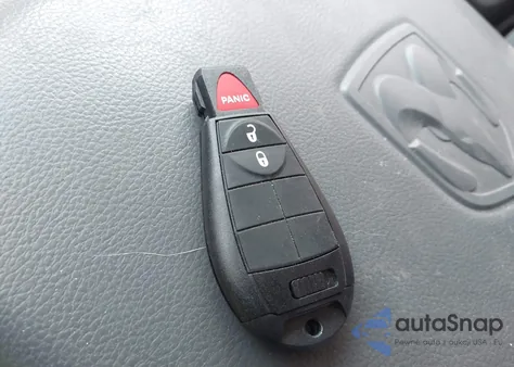 2017 Ram 1500 Slt 4X2 6'4 Box из США, поврежденный, VIN 1C6RR6GG2HS675794